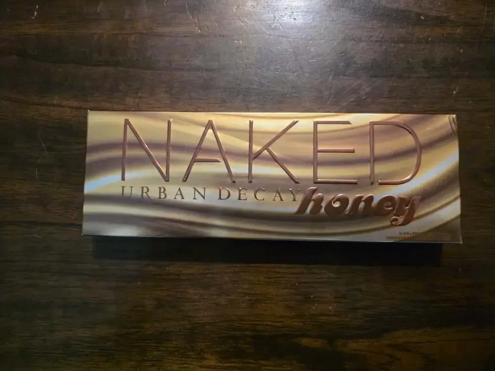 Urban Decay Naked Honey Eyeshadow Palette Brand New In Box - Never Used!